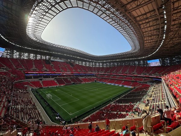 Quel est l'impact des nouveaux formats de compétition sur la popularité du football ?